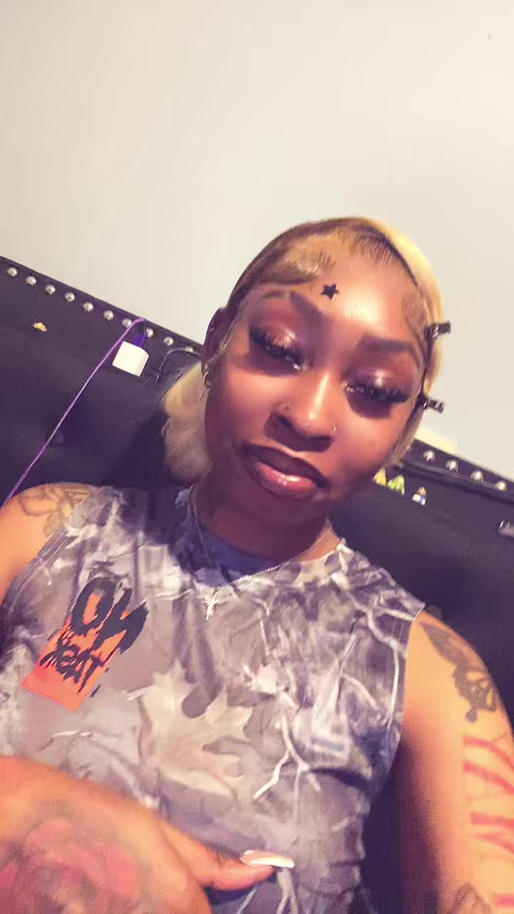 @isThatNisha🕷️💕