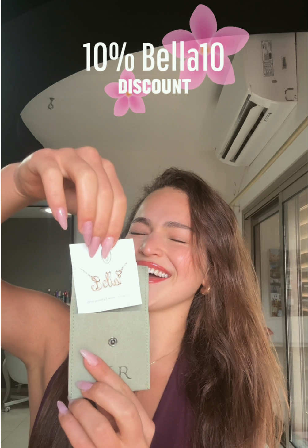 @bellasrour