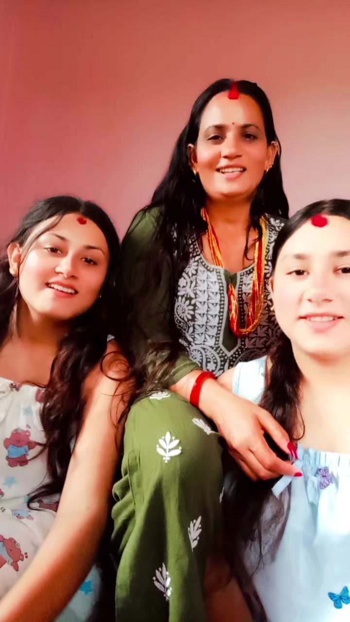 @सम्बिका गिरी ❤