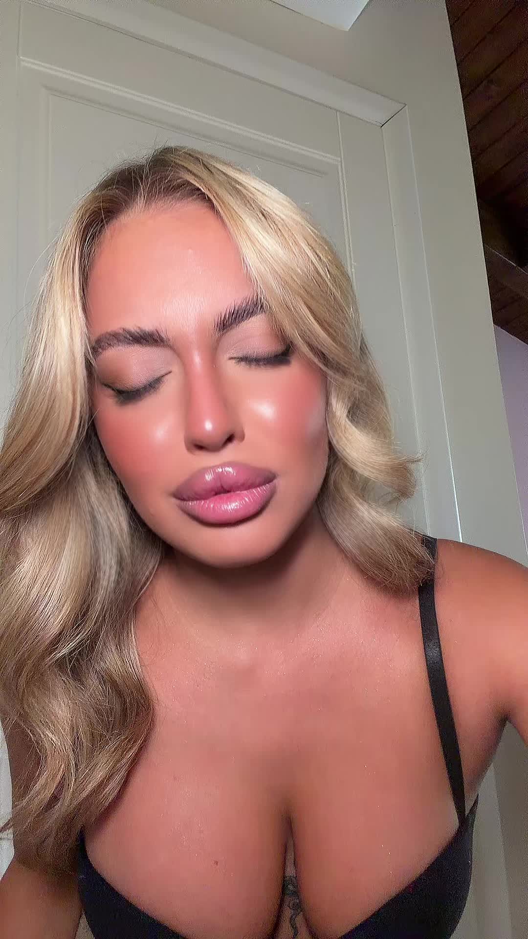 @chiaraaderosa