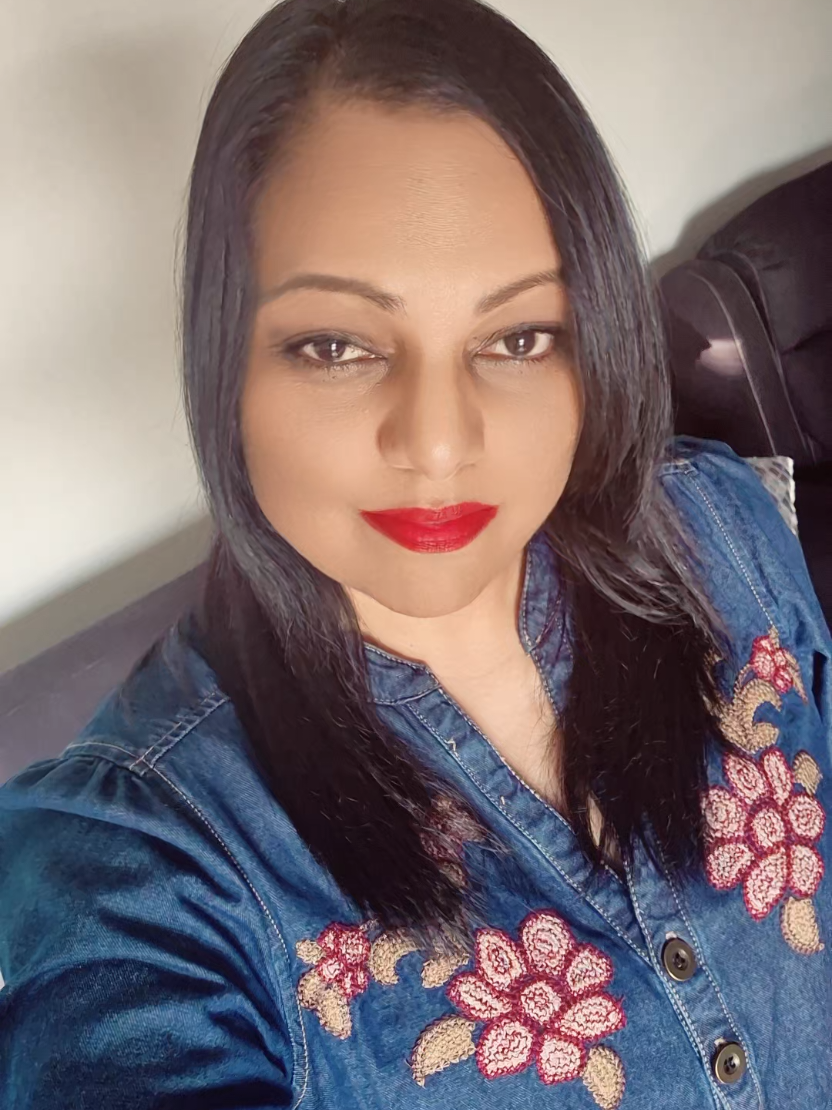 @♥️shadhna singh♥️