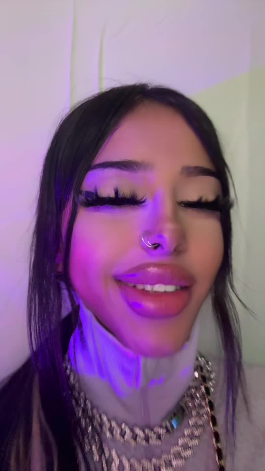 @M E R Y