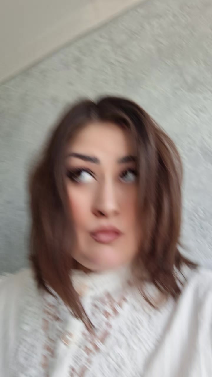 @Victorița