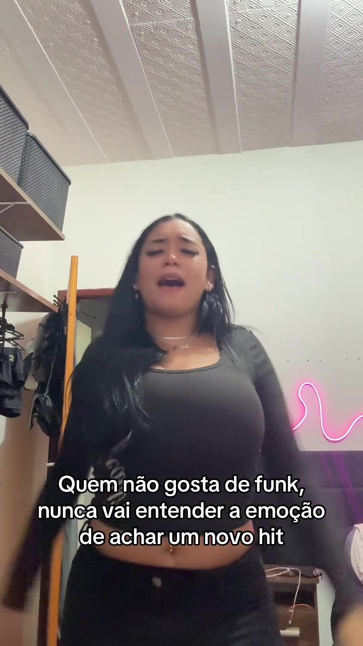 @larasouz.a