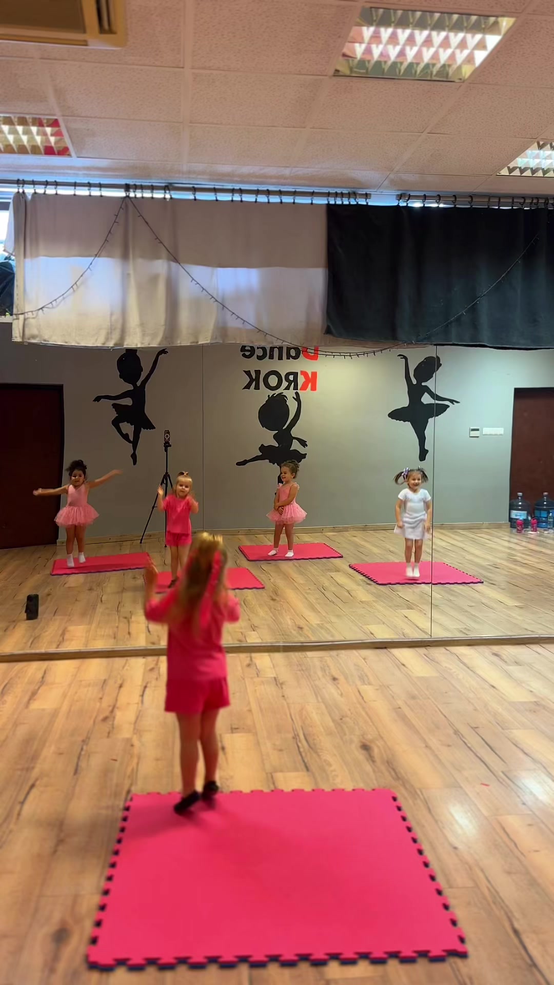 @DANCE KROK 🩰