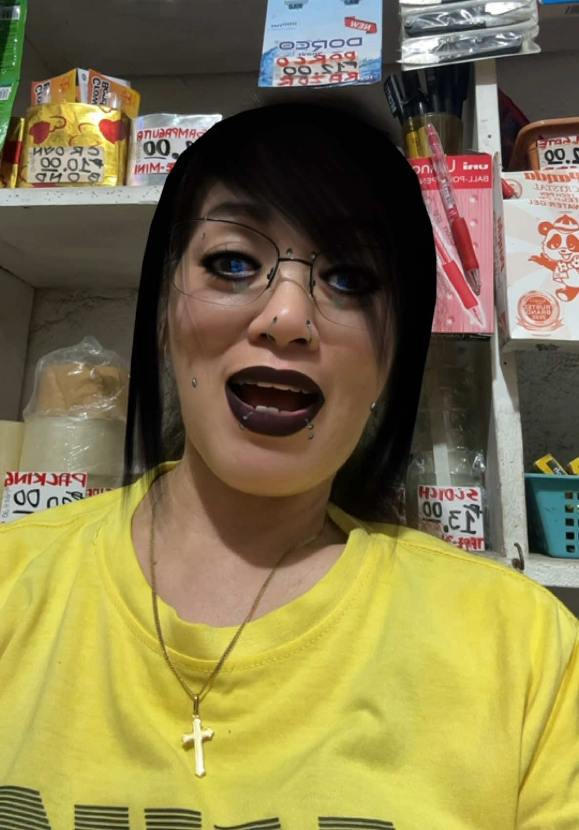 @CEO OF SARI-SARI STORE 🩷