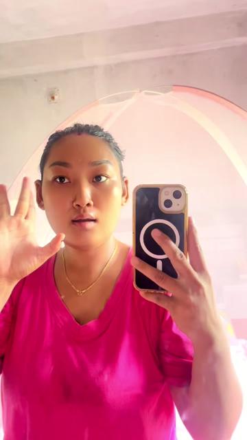 @Fareesha gurung🥂