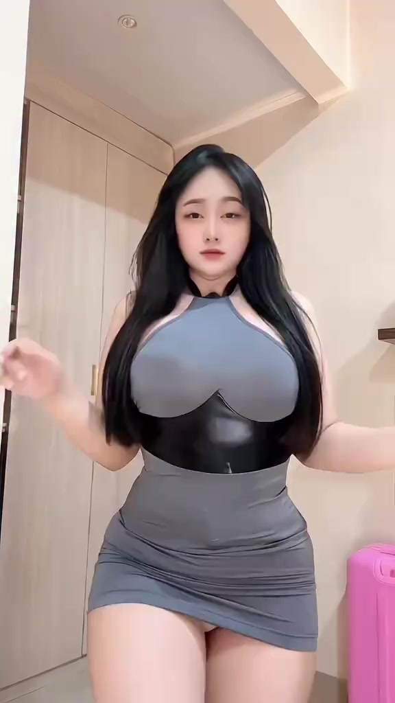 @Dinda udah basah💦