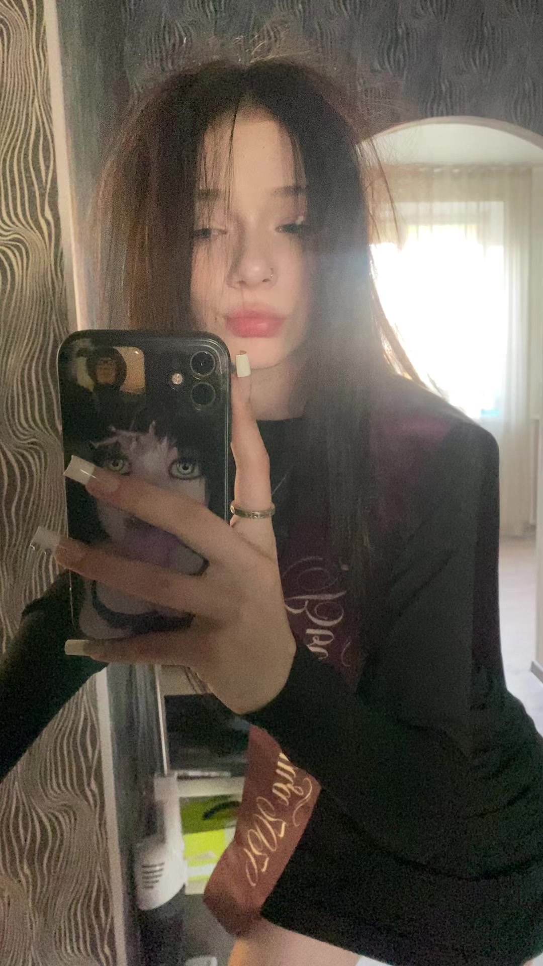 @тревожная
