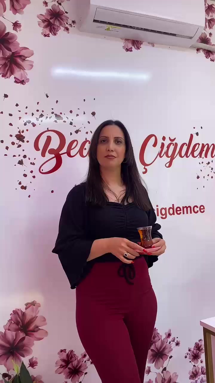 @&Ccedil;iğdem Şenocak ރ