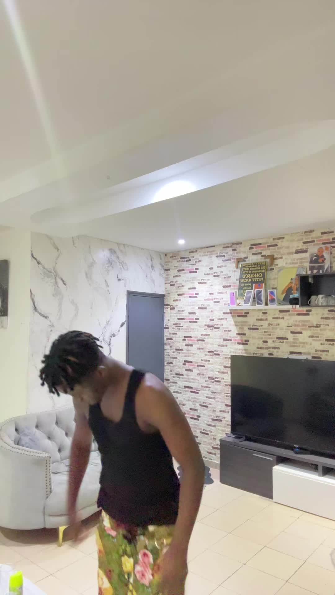 @PeTit🙊KoBA LaD 🦍