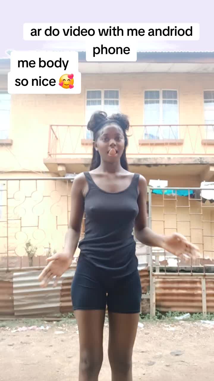 @EllaDella