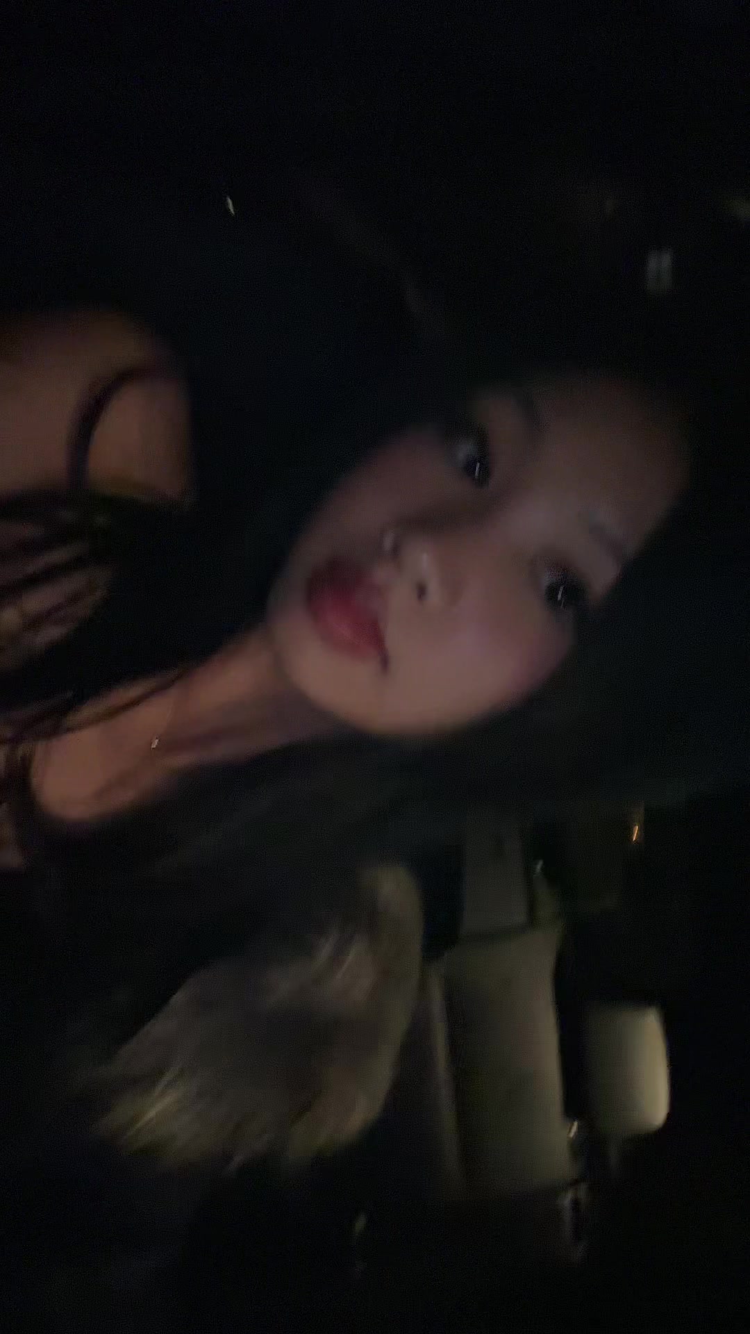 @Chloe