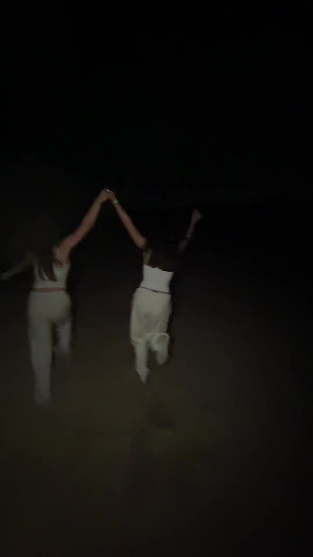 @Lily Kaplan