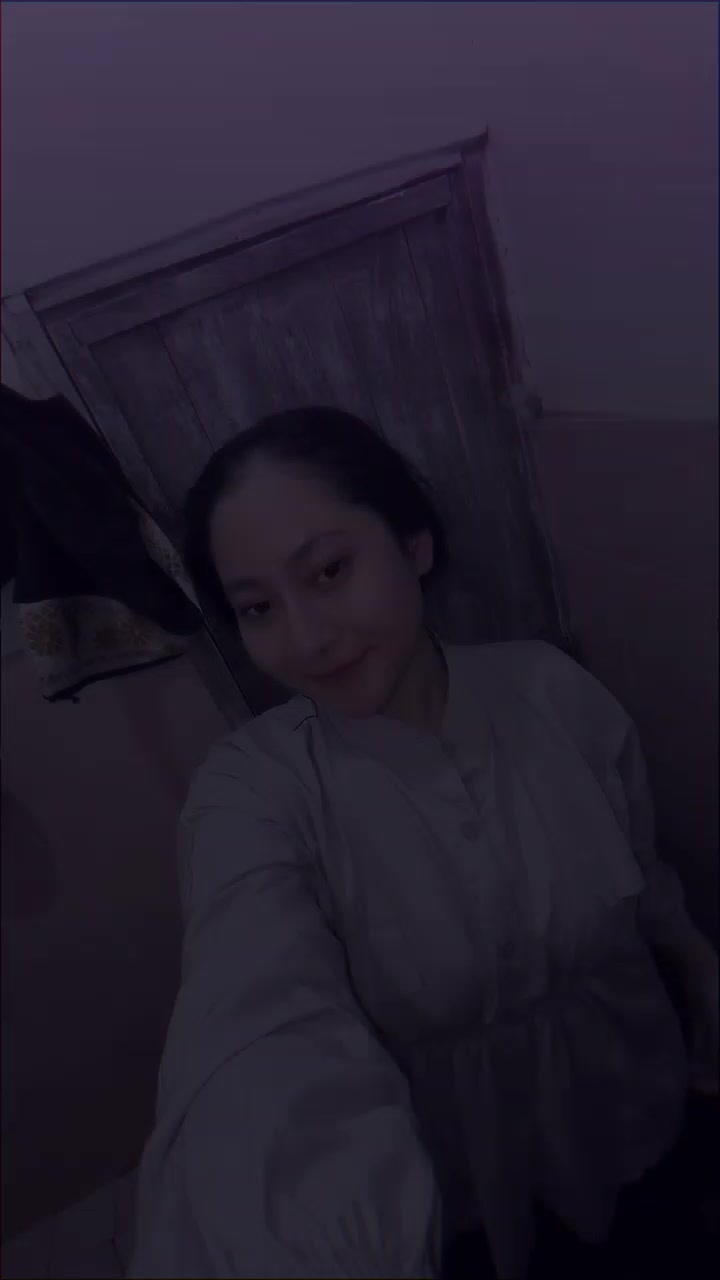 @Adelia