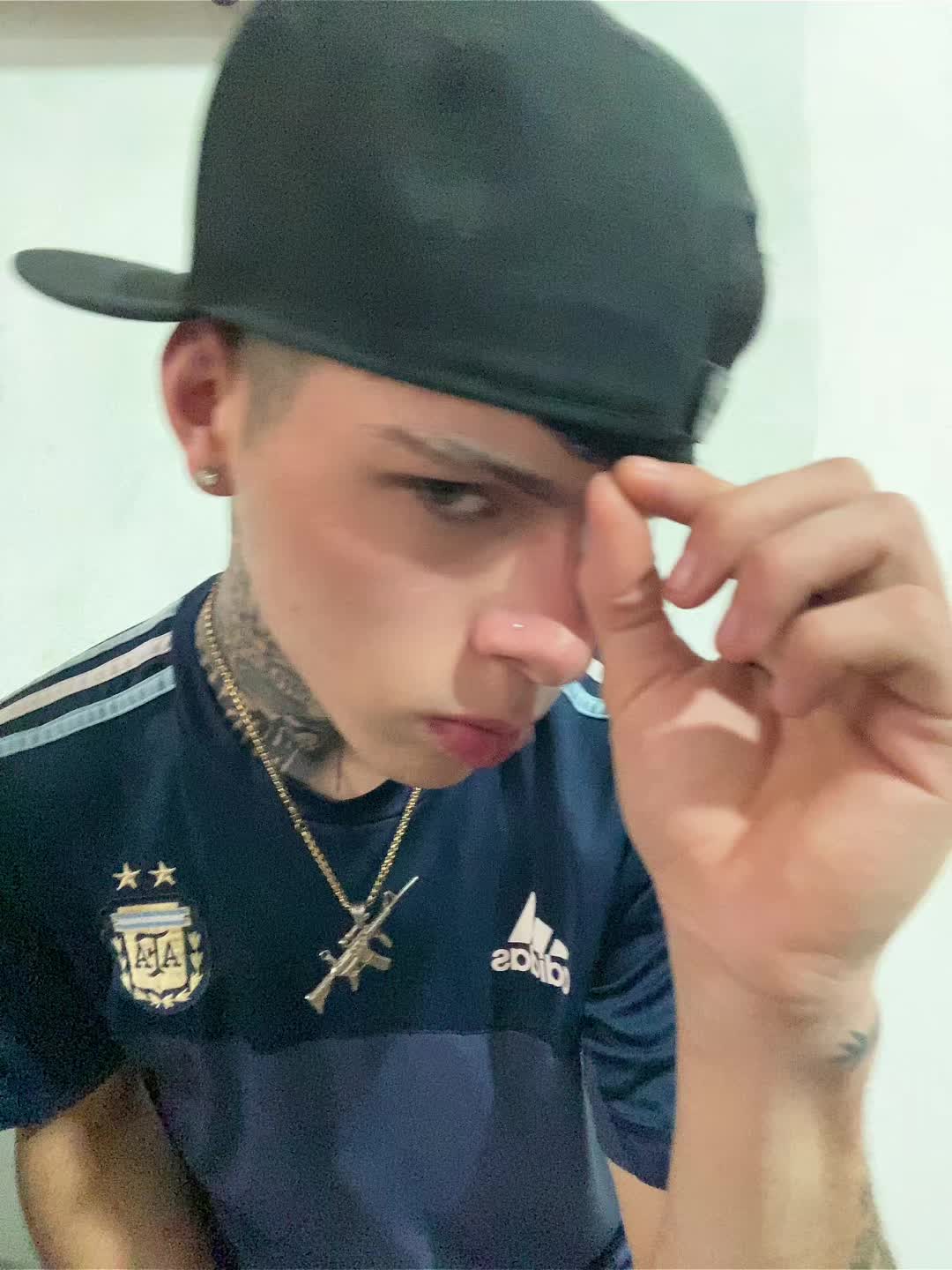 @32.lauty