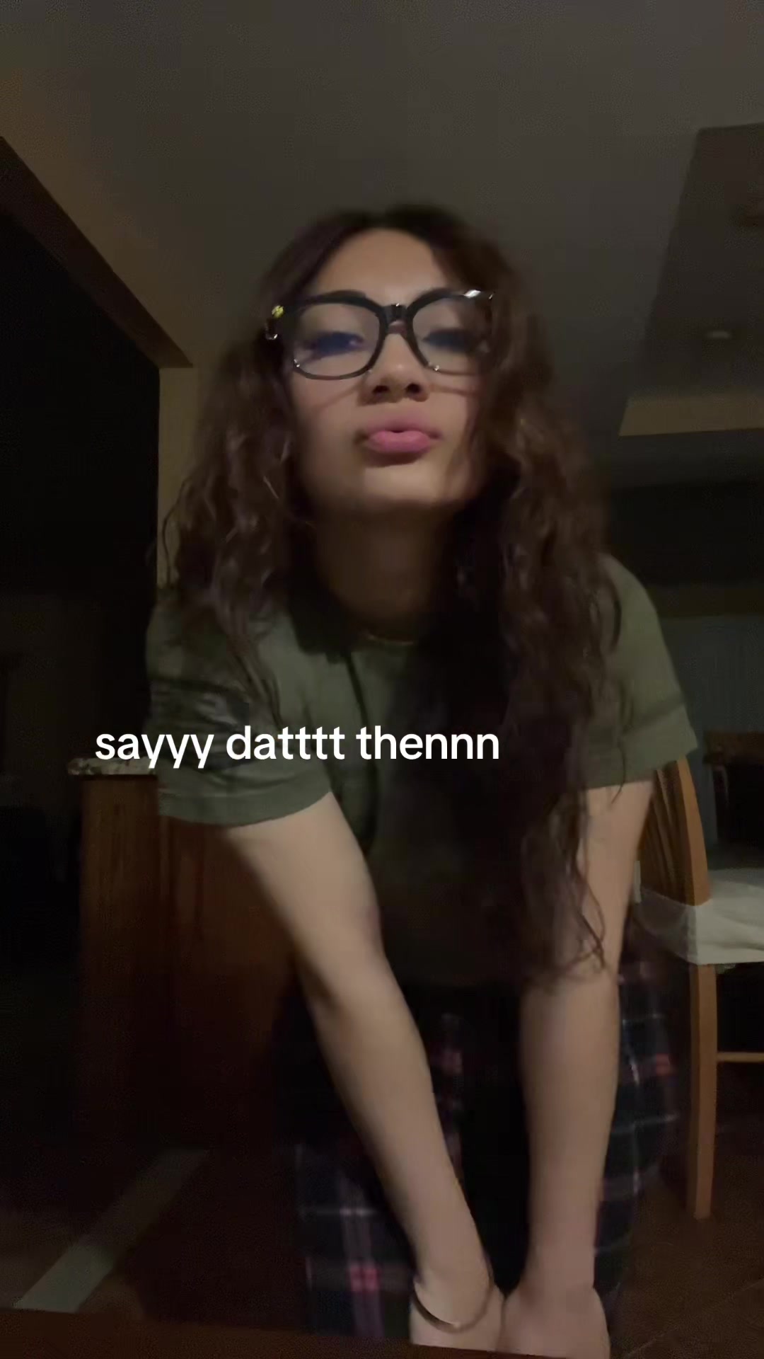 @⃟