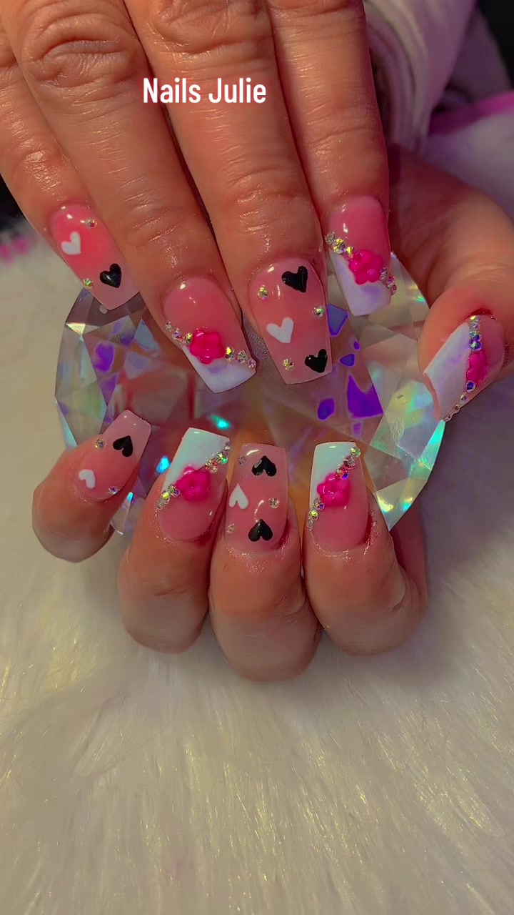 @NAILS JULIE