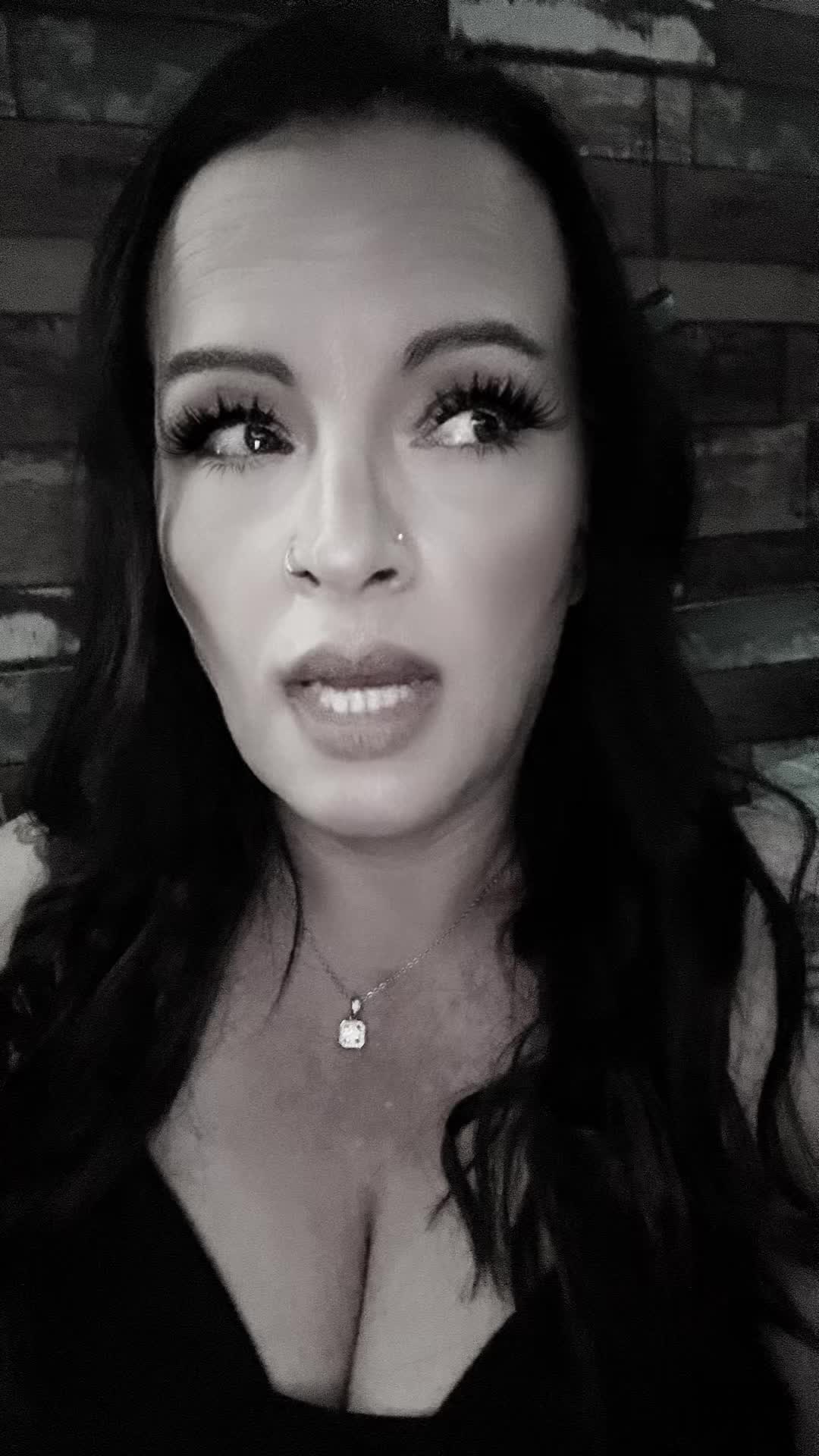 @💋prettypoison996💋