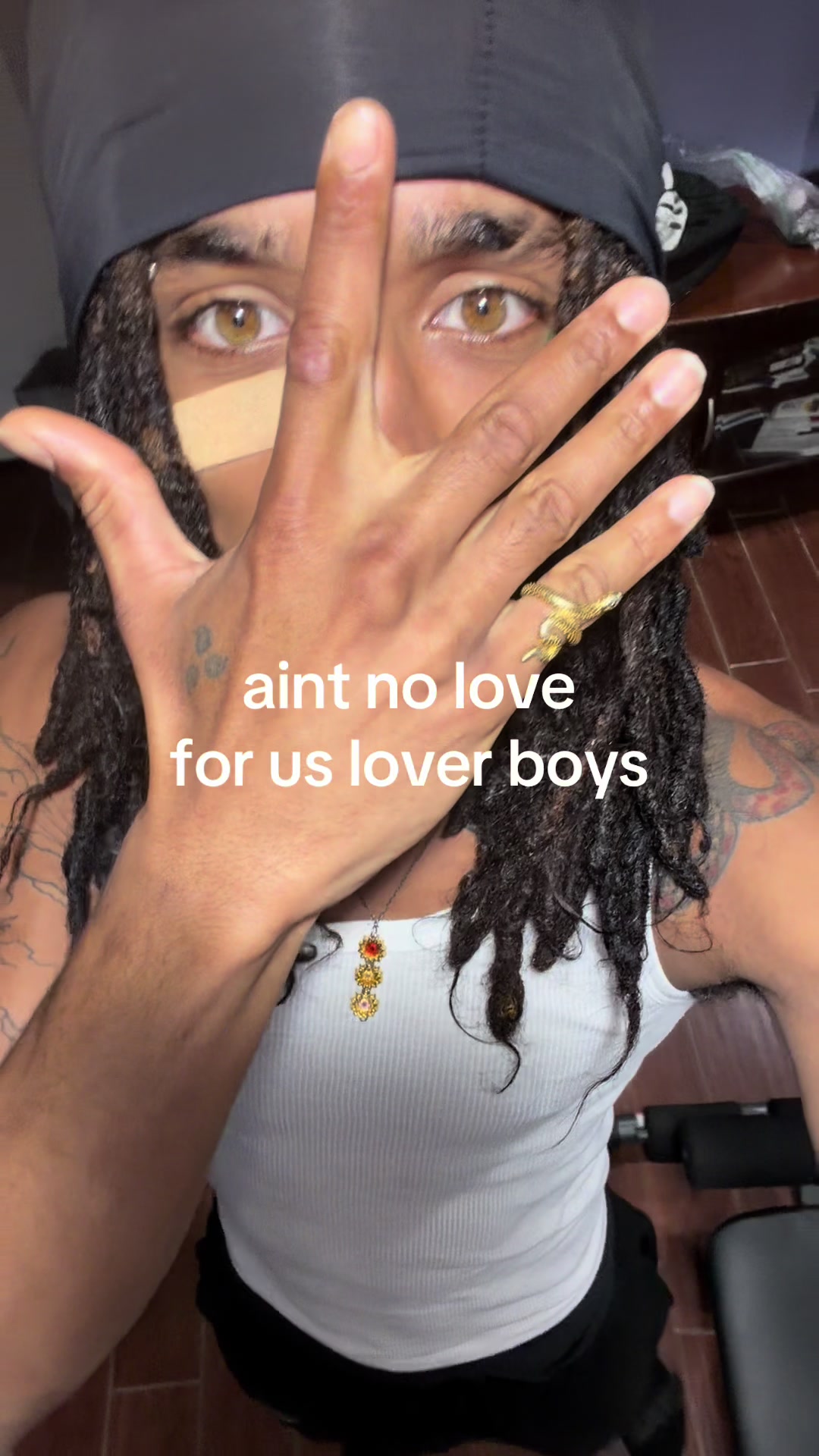 @v