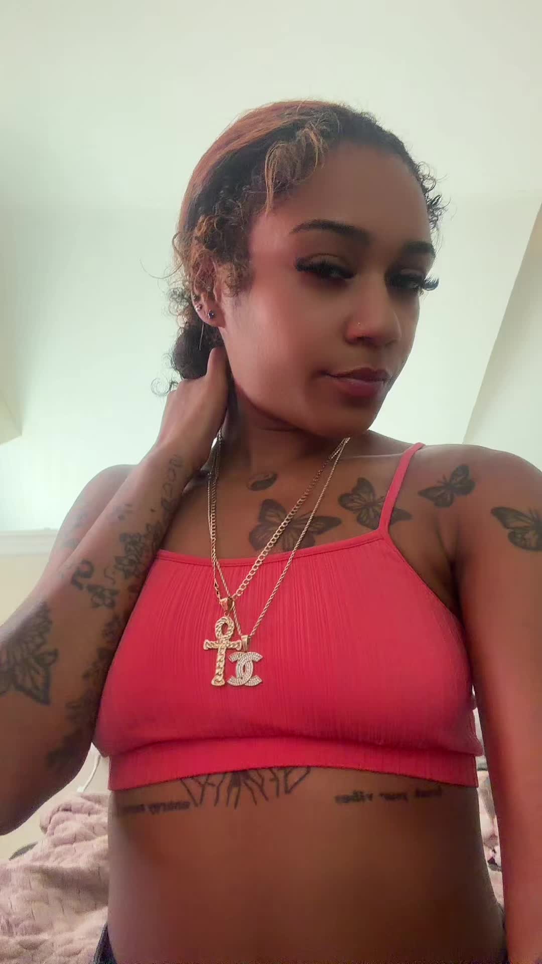 @Onlyone💕🫶🏽