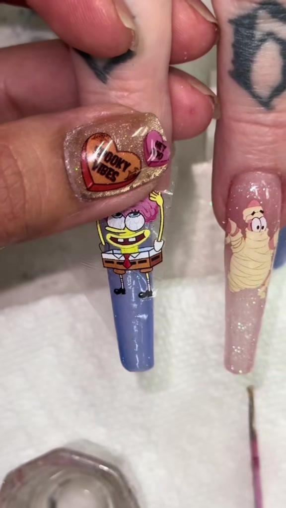 @Riya's Nails