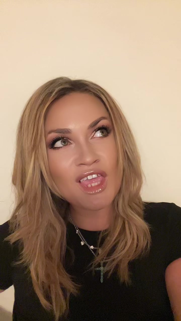 @Alina Grapila