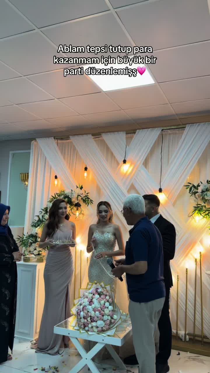 @HİRA🌸