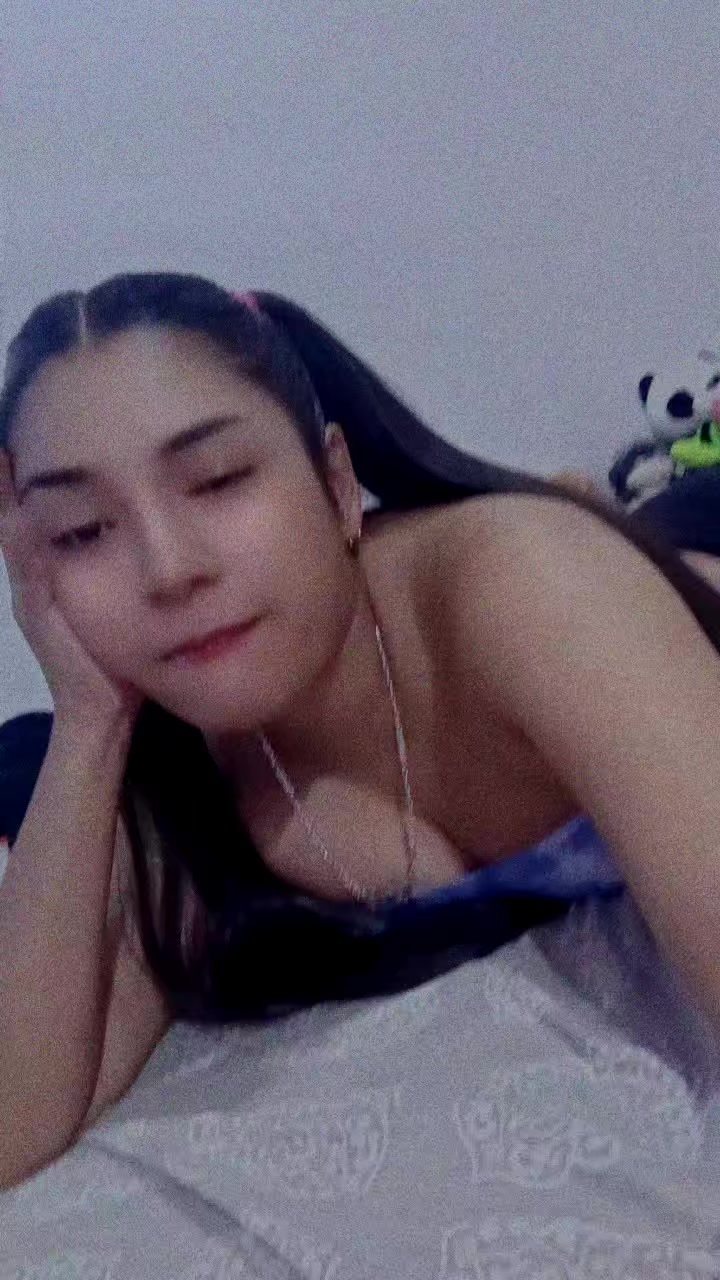 @Ale🧚🏼♀️💜Ojitos lindos💜