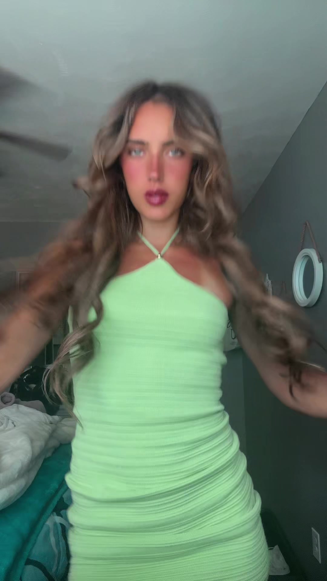 @lyvie