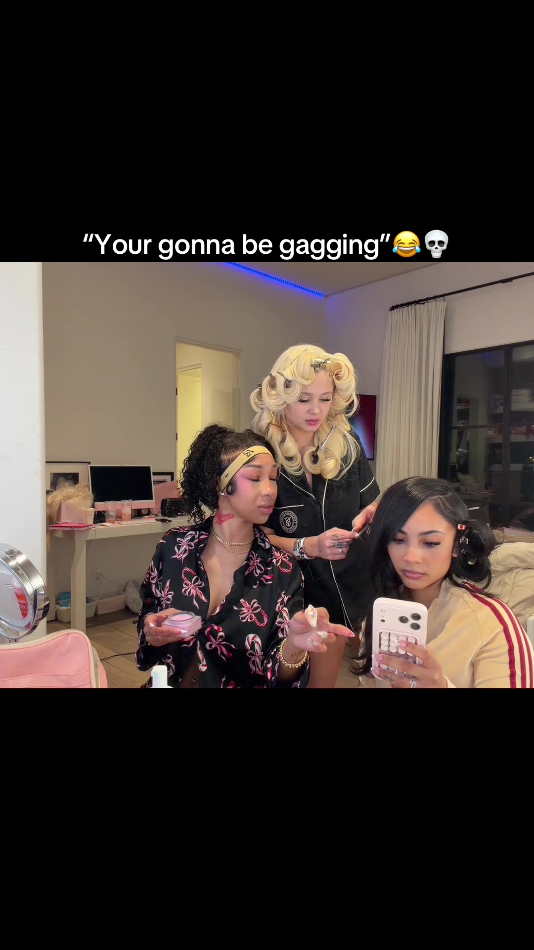 @️