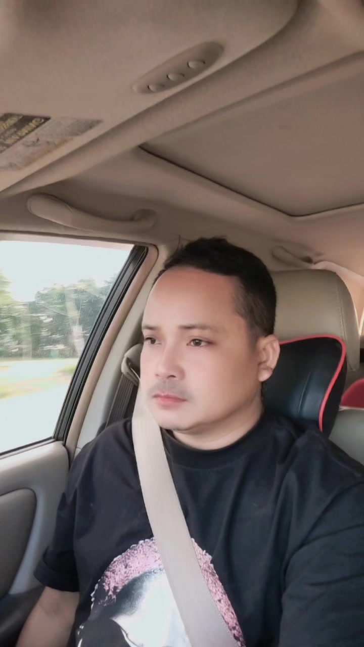 @ពូធឿន SR