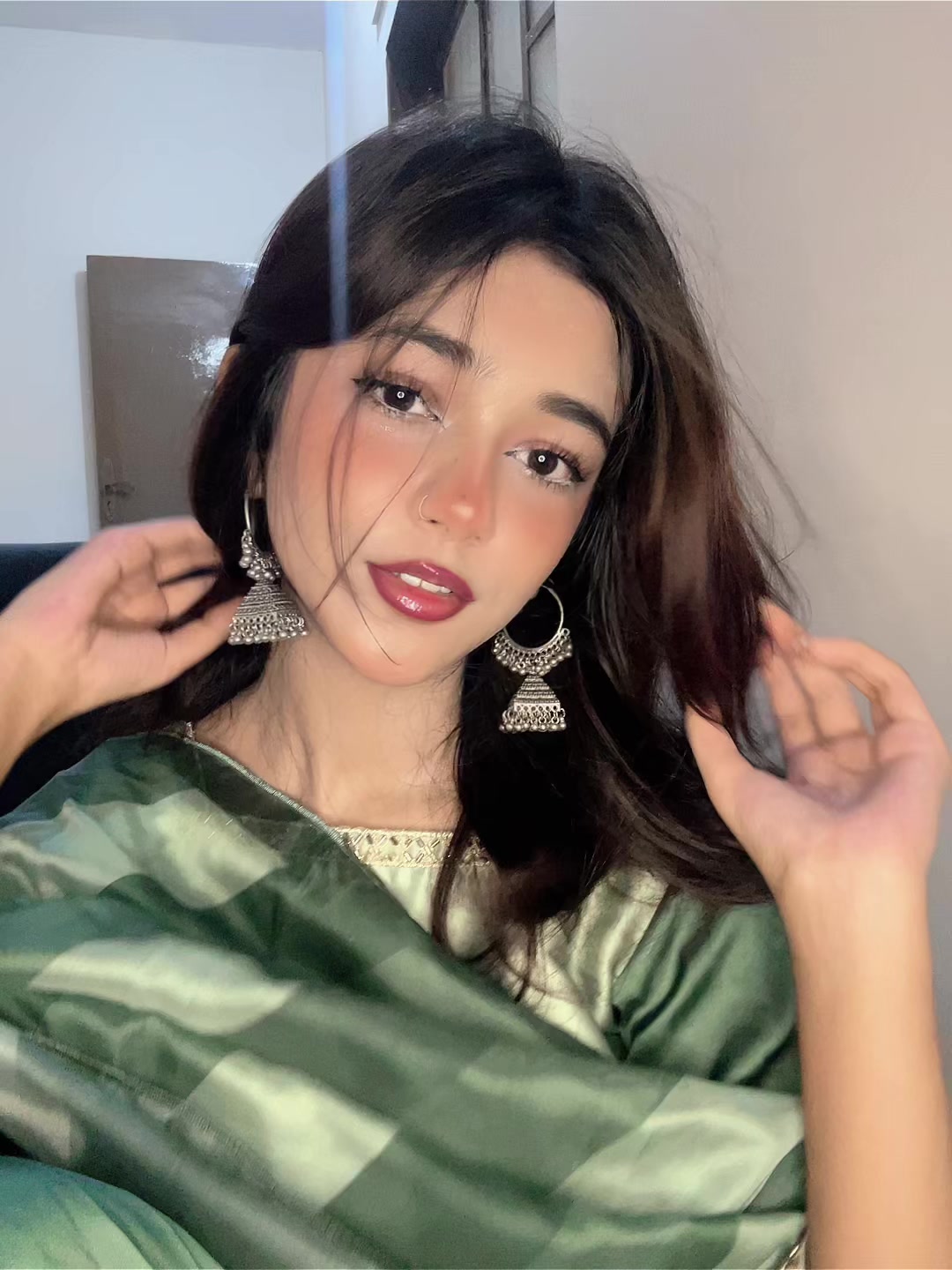 @Momielive_