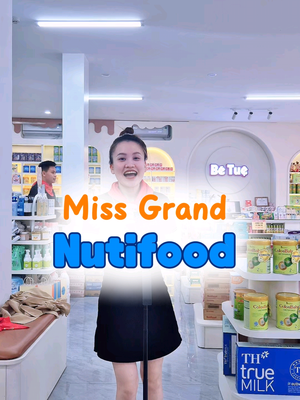 @Shop B&eacute; Tuệ