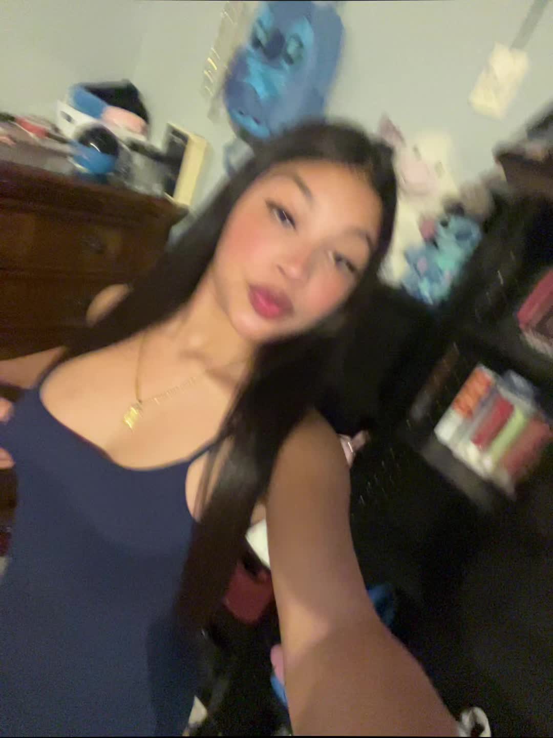 @Camila🦋