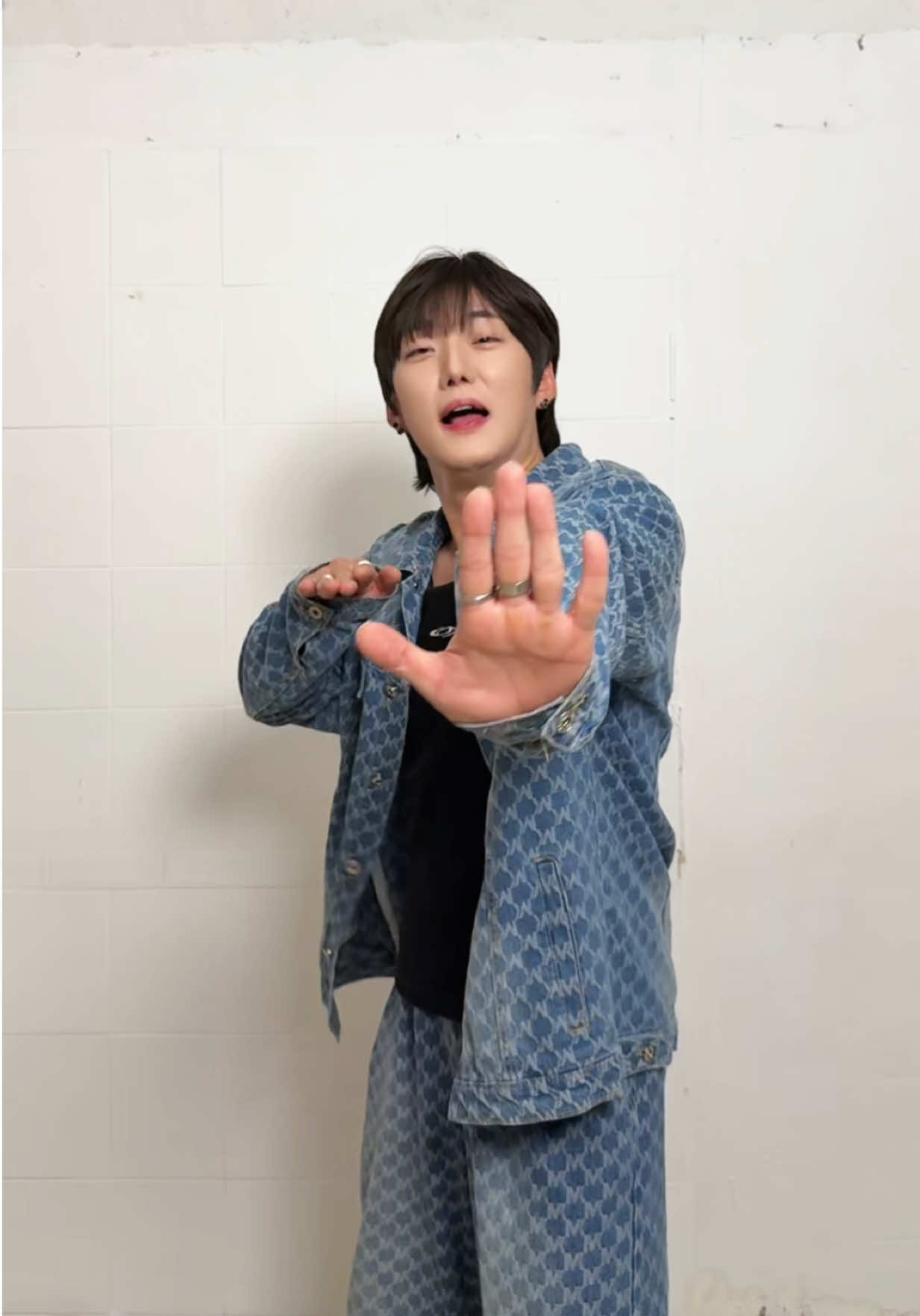 @JN ์ ์ด์๐