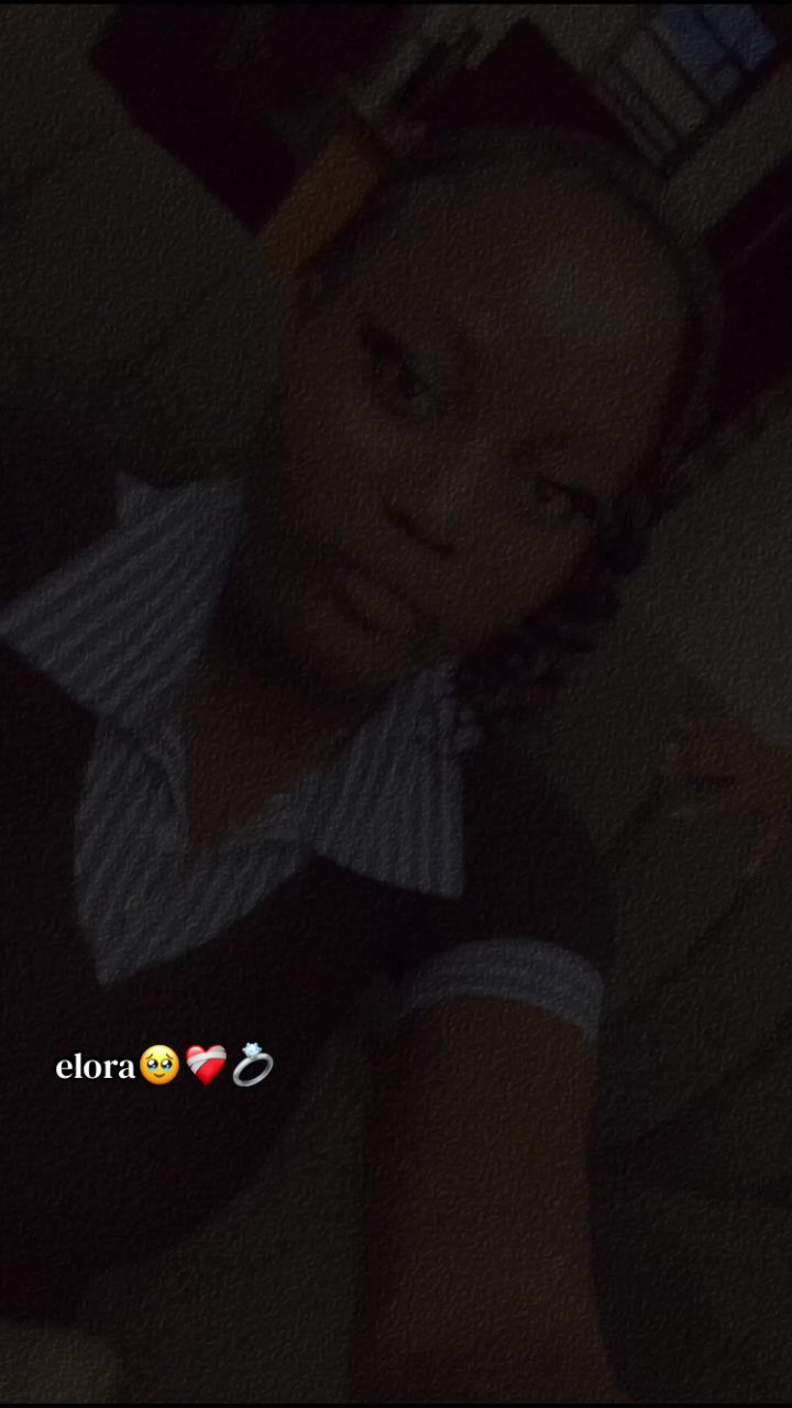 @𝕰𝖑𝖔𝖌𝖍𝖔𝖘𝖆 😞💕