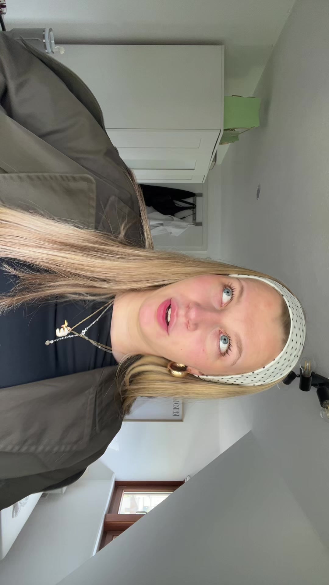 @𝐞𝐦𝐦𝐚