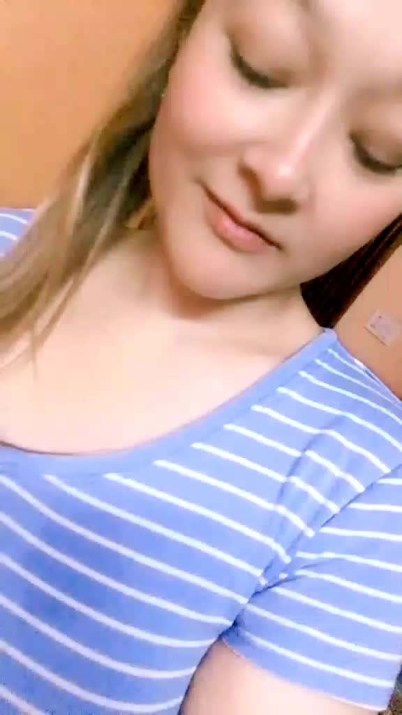@DIVYAMAHARJAN ❤️