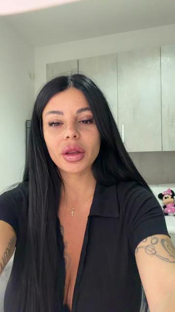@Helena.