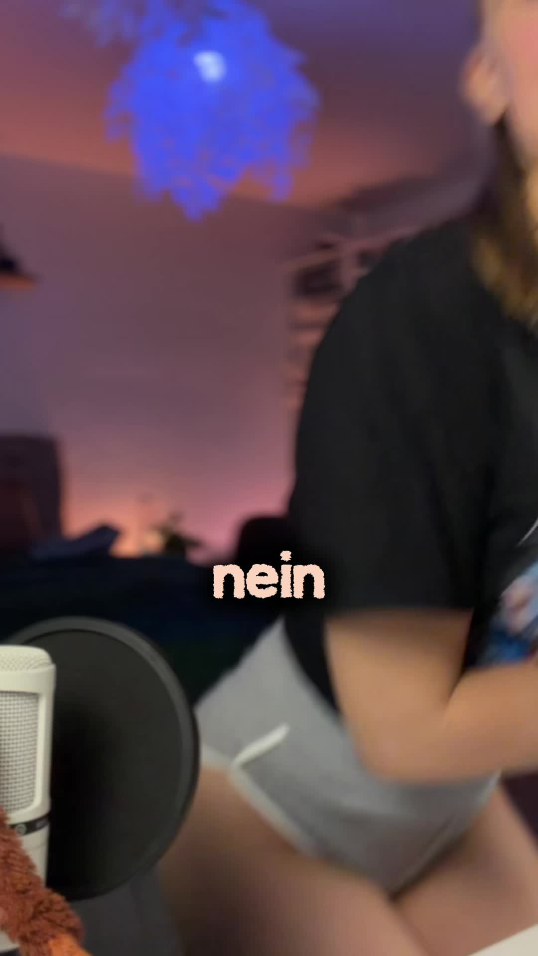 @deinmariechien