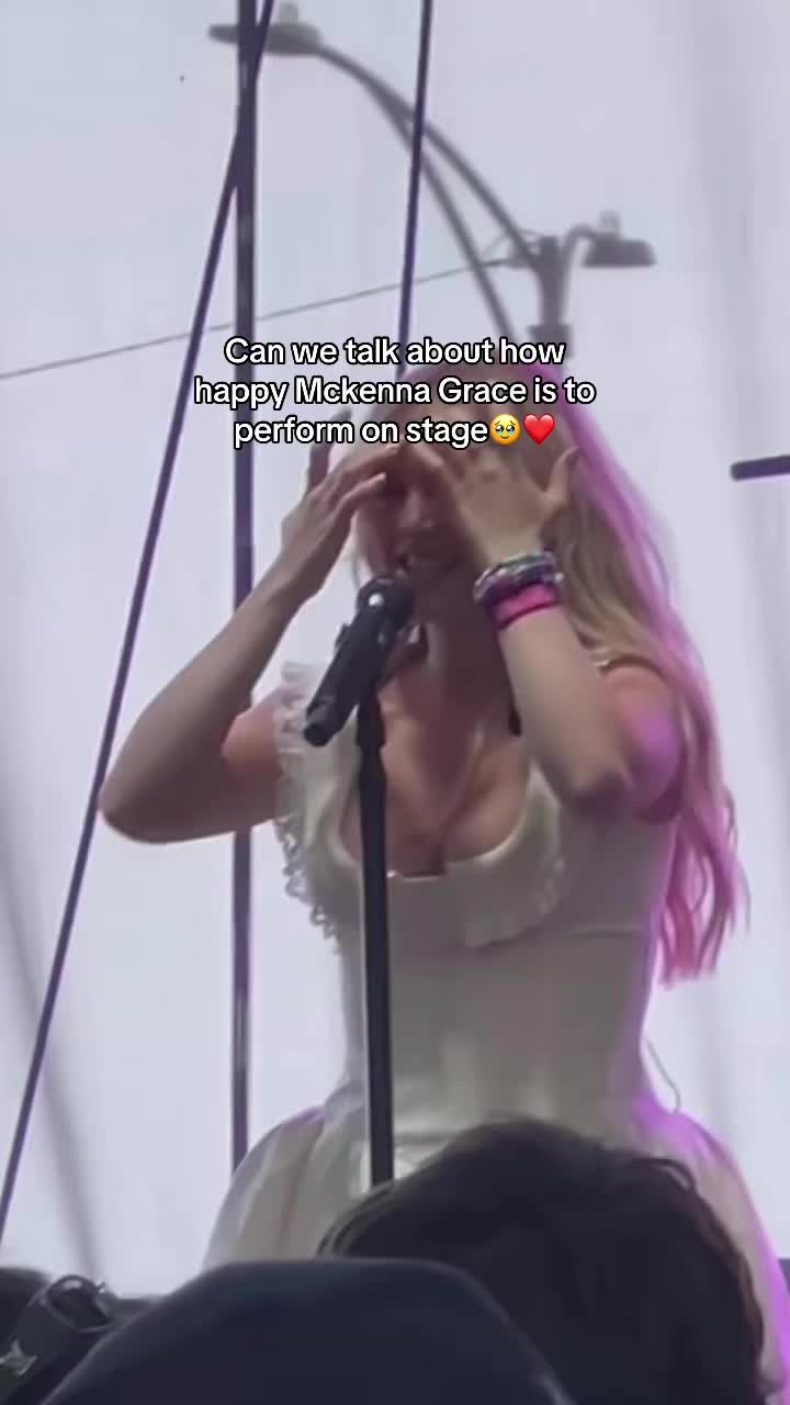 @MCKENNA GRACE FAN PAGE🫧💕🧚