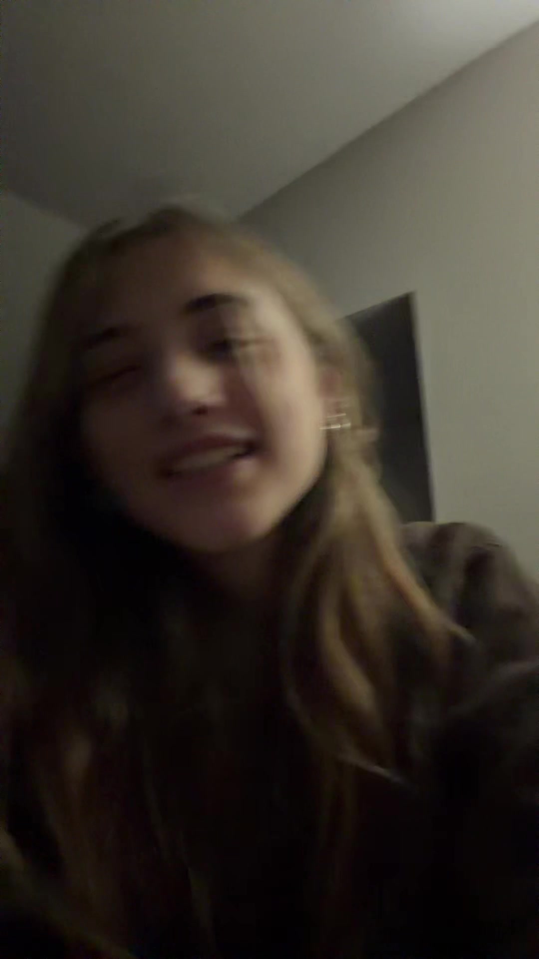 @_.trinnyy