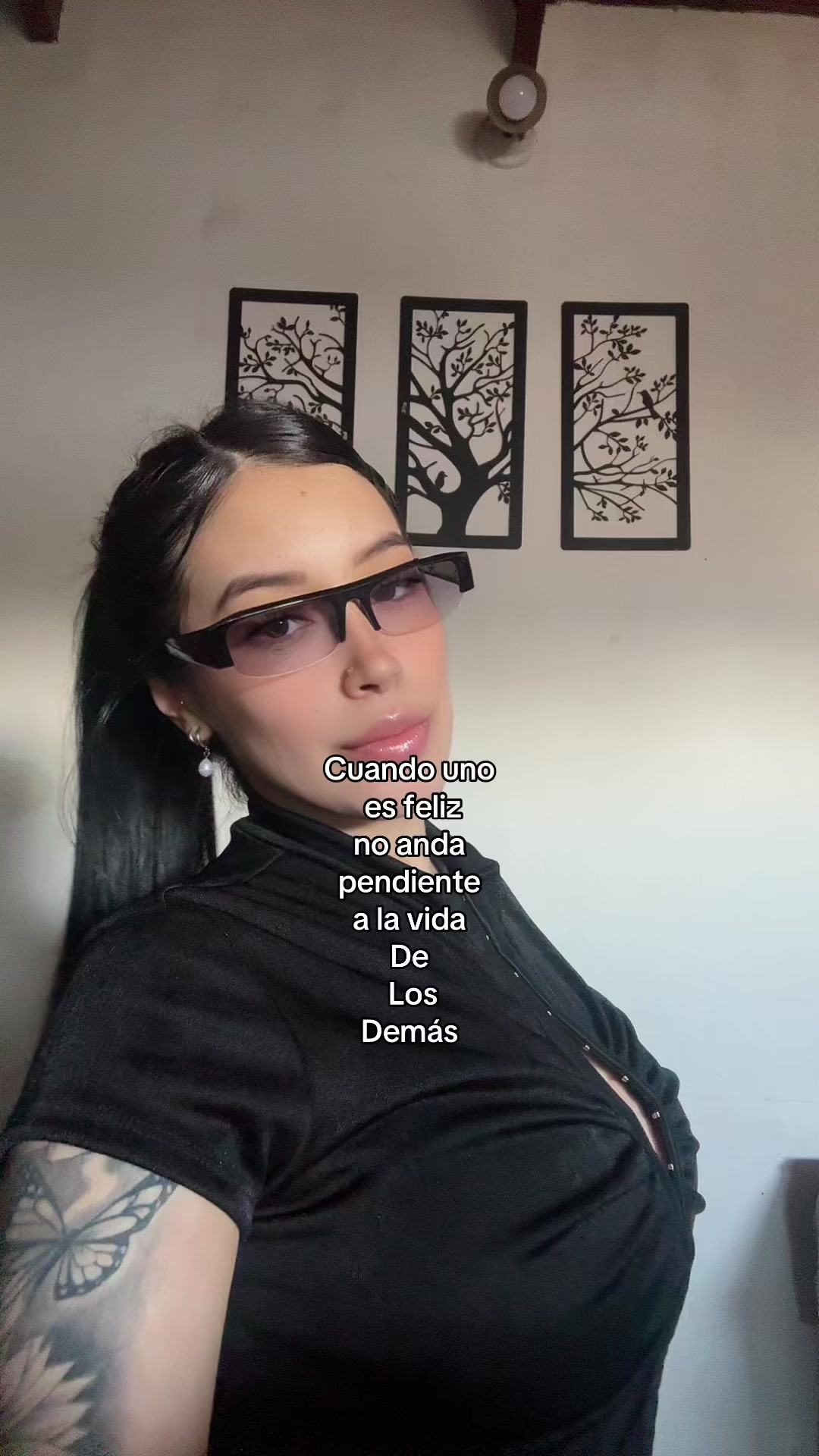 @user_ariana