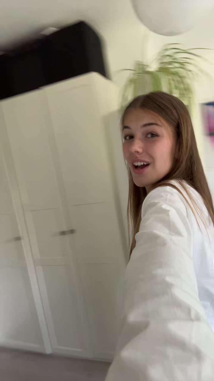 @adelesfashiondiary