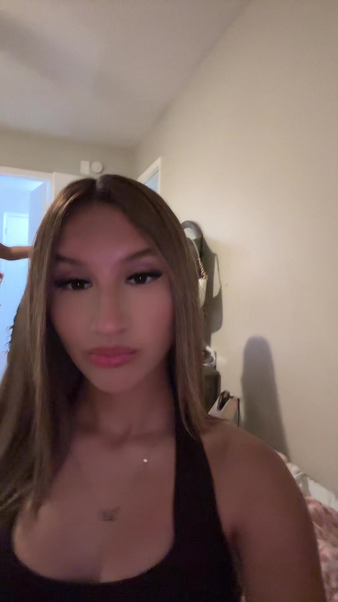 @Khlo