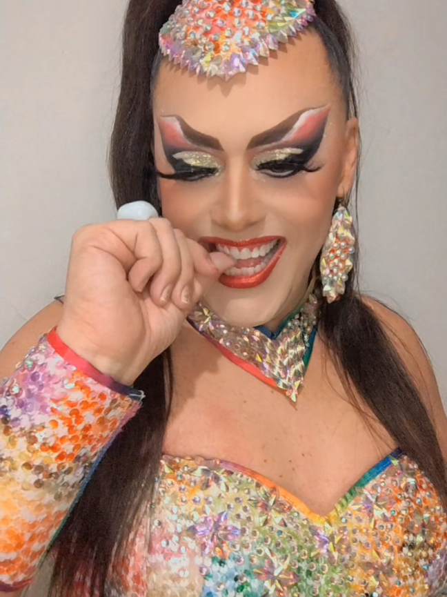 @Drag Tiffany
