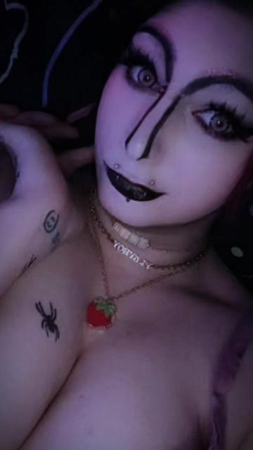@𓃵 🜏𖤐  ʎddnƆ 𖤐🜏 𓃵