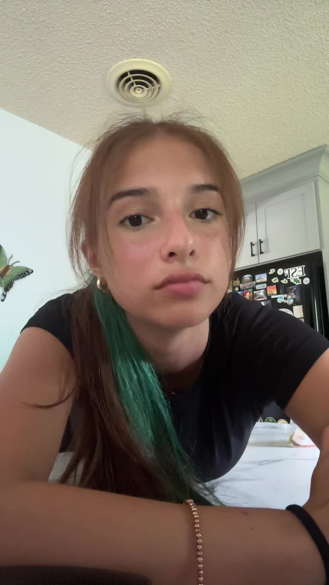 @🧸