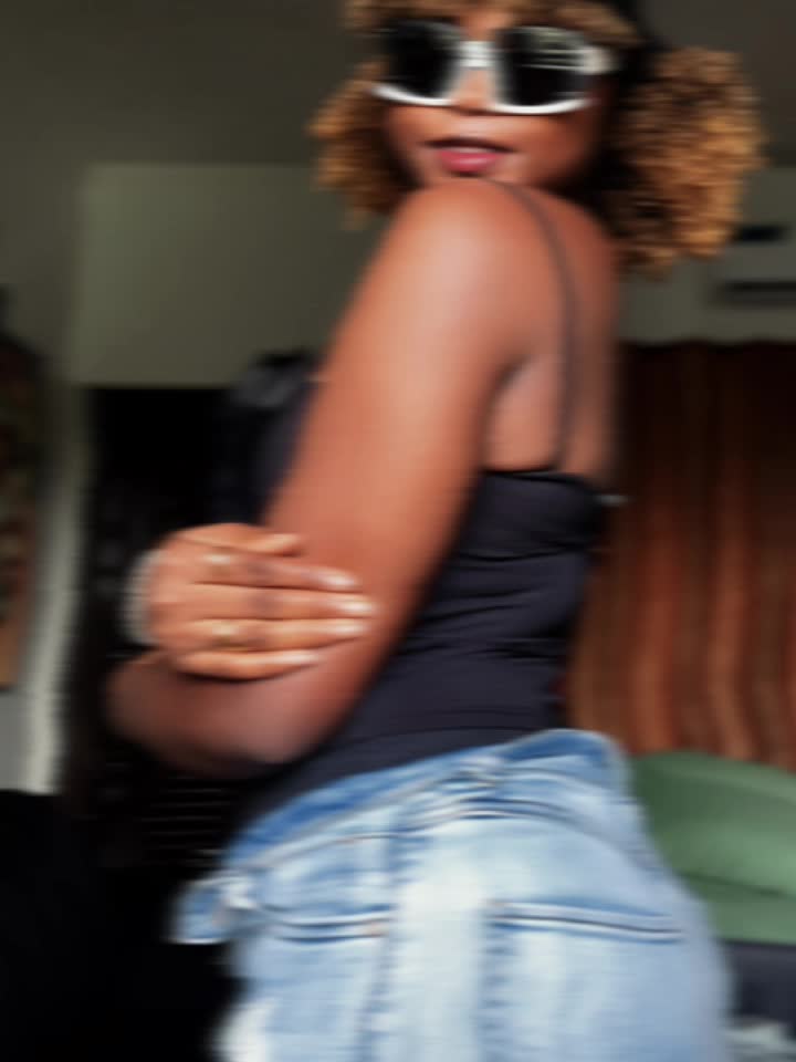 @DatMelaniGalChi🌸
